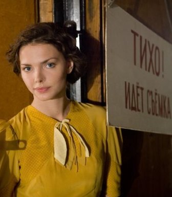 Елена Коровчук И Елизавета Боярская В Белом Белье – Я Вернусь 2008