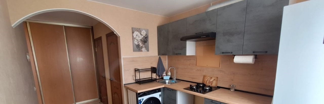 СДАЕТСЯ НА ДОЛГИЙ СРОК 🏡 +79595753638 Елизавета 📞 2 комнатная квартира , в районе Таксопарка . Квартира благоустроена , холодильник , стиральная машинка , микроволновка . В пешей доступности автовокзал , ТЦ Автора , супермаркеты , остановка общественного транспорта , 10 мин. до центра . 32000тыс.руб. +залог +...