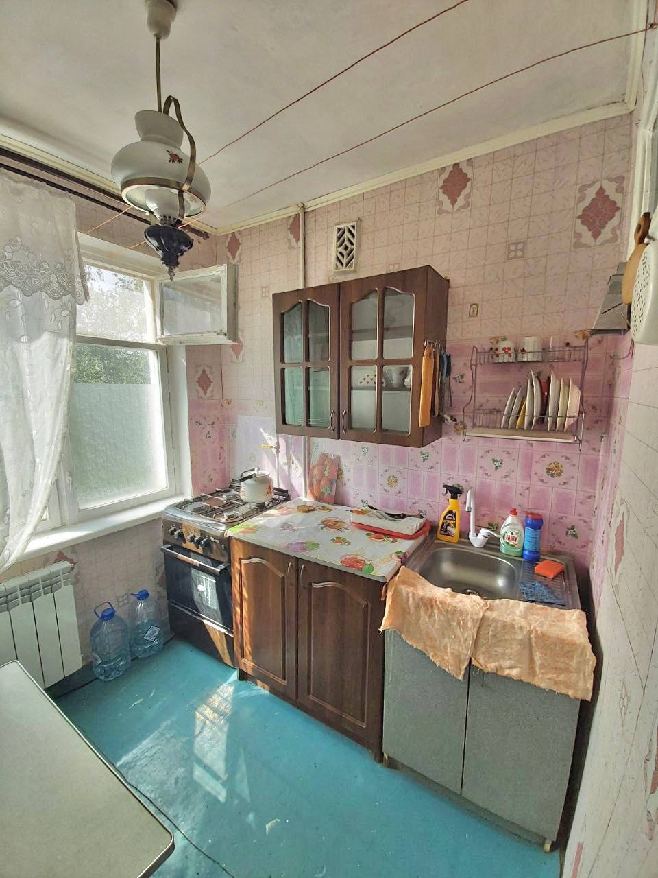 Продам 2-кк на ул. Тульская, Луганск. 4 этаж 5-го дома. Общая площадь 45,1 м2. Комнаты изолированны, ванна с туалетом раздельные, балкон застеклён. Ок...