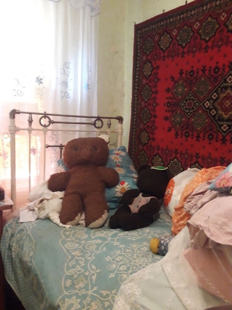 🏠Продам дом от Хозяина 69м² в Станично-Луганском р-не, Кондрашевская-Новая, пер.Фурманова 🔹В доме косметический ремонт, 6 комнат из них 4 жилых, дом из шпал, обложенный кирпичом, высокий цоколь, забор, огороженный по периметру. Есть свет, вода, газ, газовый котел, бойлер, душевая кабина, туалет на улице (есть...